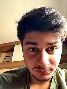 Snapshot of Eggsyapel chatting on 10/15/25, 04:51 Eggsyapel online show from 10/15/25, 04:51