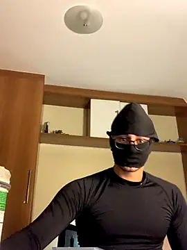 Snapshot of Eggsyapel chatting on 11/17/25, 04:51 Eggsyapel online show from 11/17/25, 04:51