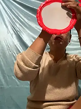 Linaannn online show from 09/27/25, 12:15