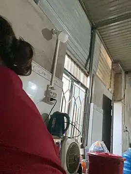 Linaannn online show from 07/19/26, 11:03