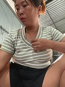 Linaannn online show from 07/24/26, 11:14