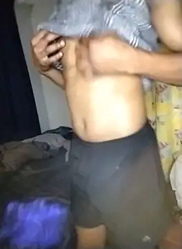 Snapshot of Convertiblechulo chatting on 10/06/25, 01:03 Convertiblechulo online show from 10/06/25, 01:03