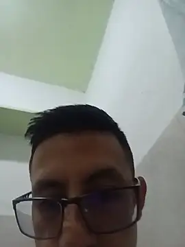 alexmoragomez online show from 06/24/26, 03:55