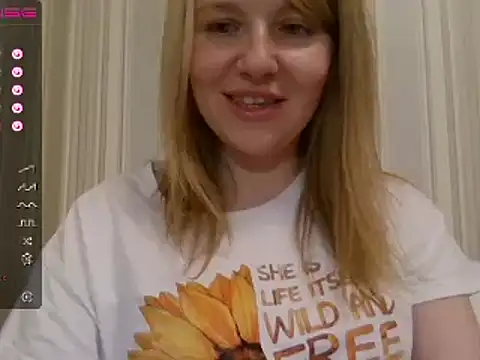 urbadkitty online show from 12/13/24, 03:54