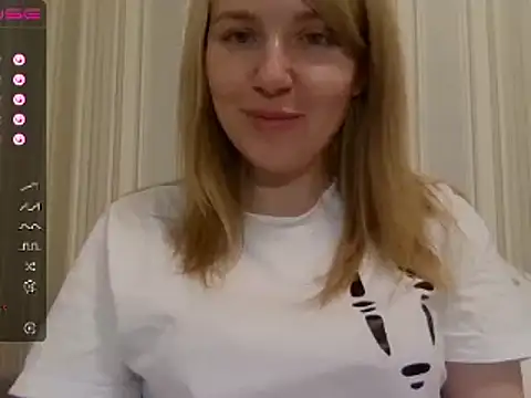 urbadkitty online show from 12/16/24, 01:43