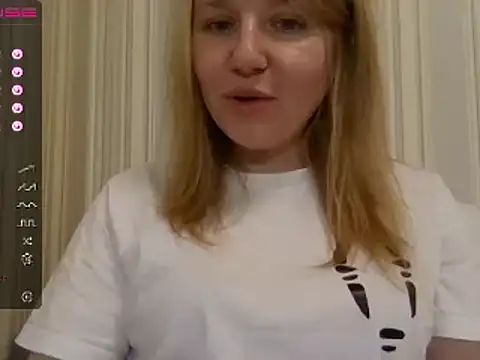 urbadkitty online show from 12/24/24, 12:55