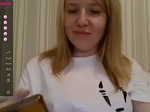 urbadkitty online show from 12/24/24, 04:08