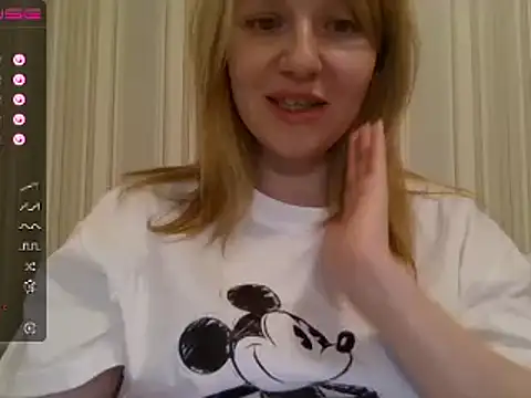 urbadkitty online show from 01/03/25, 05:53