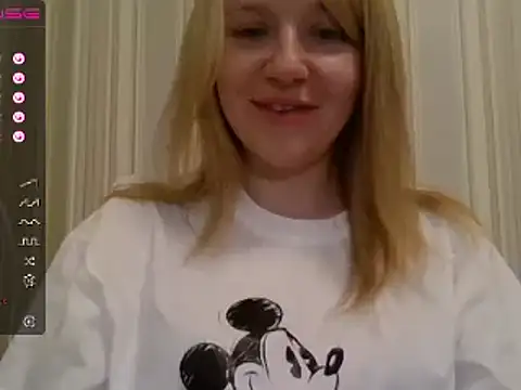 urbadkitty online show from 01/10/25, 12:47