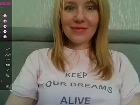 urbadkitty online show from 01/16/25, 09:59