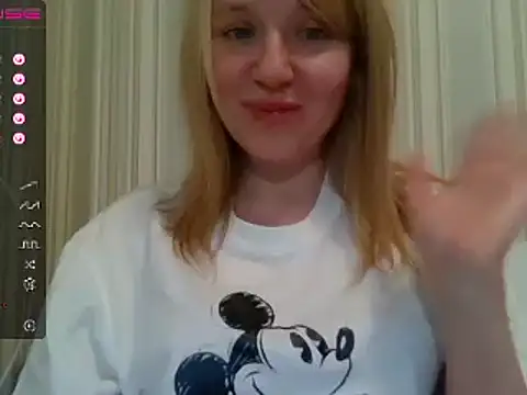 urbadkitty online show from 01/17/25, 03:32