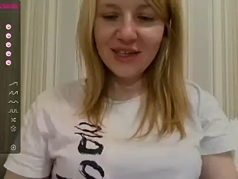 urbadkitty online show from 01/25/25, 02:47