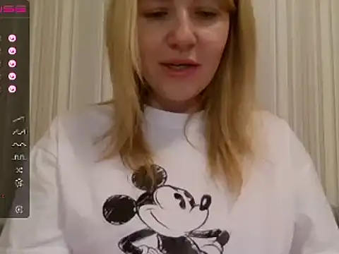 urbadkitty online show from 02/23/25, 11:44