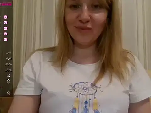 urbadkitty online show from 03/06/25, 01:35
