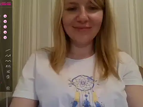 urbadkitty online show from 03/07/25, 01:29