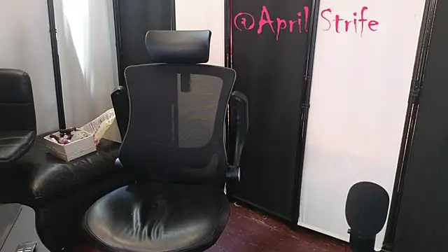 april show her online show from 07/28/26, 03:21