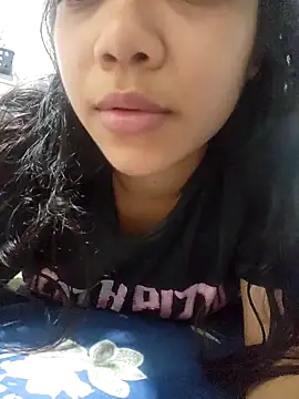 Snapshot of ariannazinha chatting on 11/05/25, 12:21 ariannazinha online show from 11/05/25, 12:21