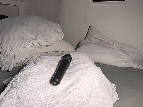 gymyagirlll online show from 06/13/26, 07:23