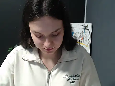 tart girl online show from 12/17/24, 10:23
