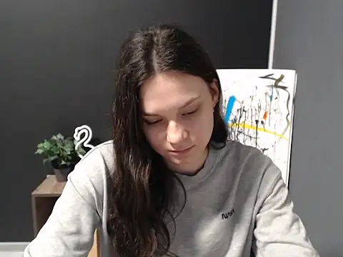 tart girl online show from 01/28/25, 10:23