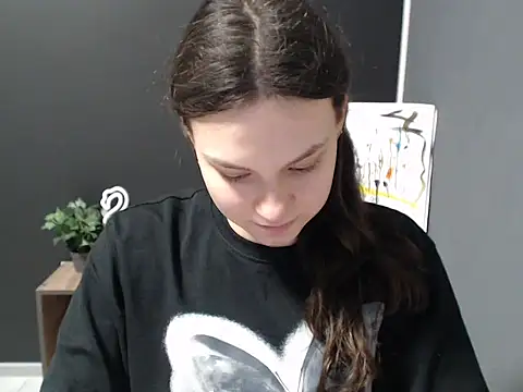 tart girl online show from 01/30/25, 10:19