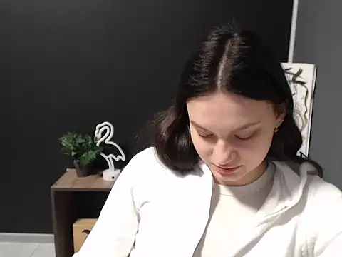 tart girl online show from 02/25/25, 07:52