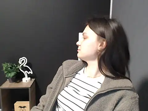 tart girl online show from 03/17/25, 10:49