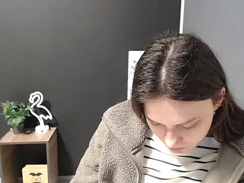 tart girl online show from 03/18/25, 10:25