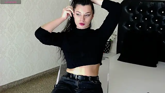 Allisonn223 online show from 12/14/24, 08:29