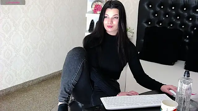Allisonn223 online show from 12/28/24, 08:25