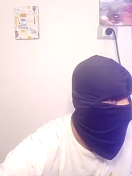 Nisreenn online show from 10/21/25, 10:54