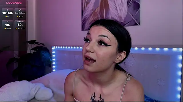 Veronica leal online show from 07/18/26, 09:35