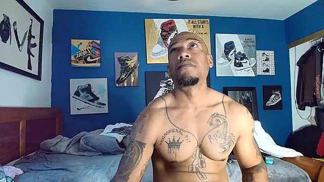 Snapshot of athephenomenal1 chatting on 11/06/25, 02:51 athephenomenal1 online show from 11/06/25, 02:51