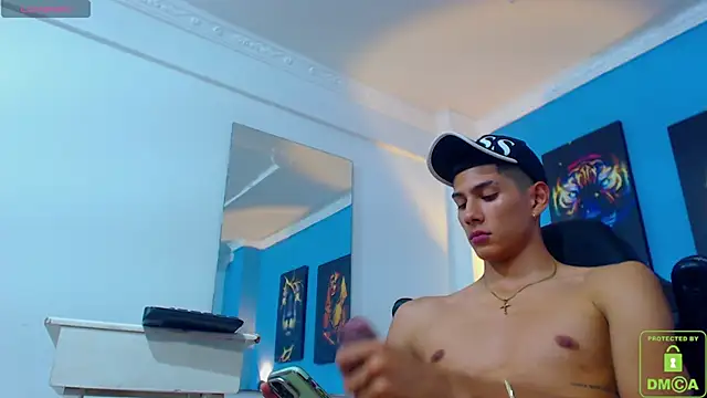 Snapshot of Valerio_20 chatting on 01/22/25, 11:32 Valerio 20 online show from 01/22/25, 11:32