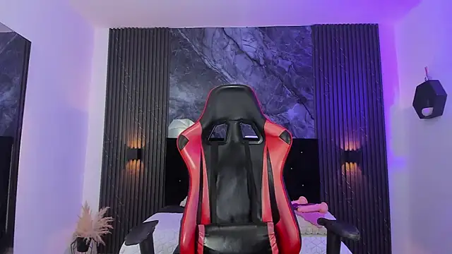 Sweet devill  online show from 12/31/24, 04:06