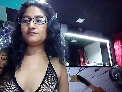 AdelinaMiran90 online show from 10/17/25, 04:15