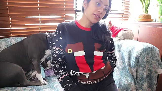 Snapshot of fergie21 chatting on 12/18/24, 02:28 fergie21 online show from 12/18/24, 02:28