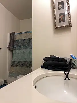 MrChuckDailyXXX online show from 12/10/24, 11:08