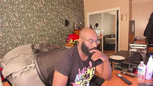 MrChuckDailyXXX online show from 06/30/26, 05:25