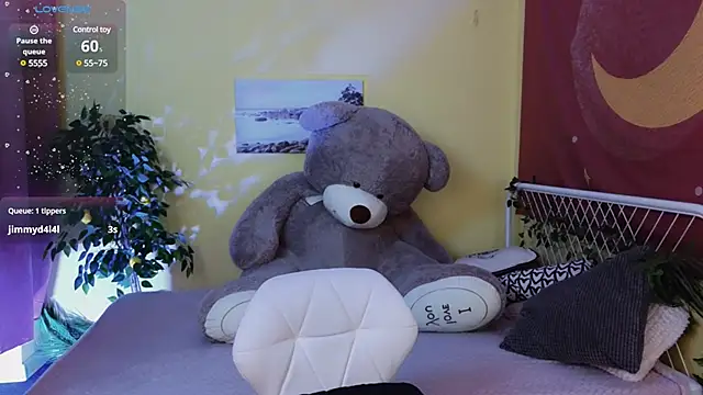 Vickie Diva online show from 02/03/25, 10:32