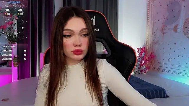 Vickie Diva online show from 03/10/25, 11:49