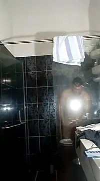 Snapshot of Rober2230 chatting on 01/23/25, 04:52 Rober2230 online show from 01/23/25, 04:52