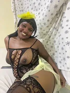 Snapshot of hotshie666-cum chatting on 03/07/26, 06:05 hotshie666-cum online show from 03/07/26, 06:05
