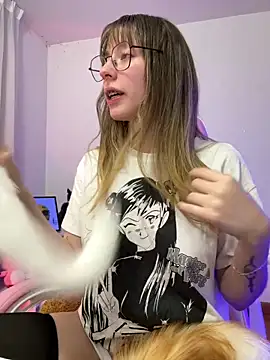 Snapshot of _nobara__ chatting on 10/18/25, 02:36 nobara online show from 10/18/25, 02:36