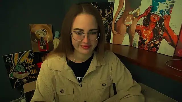 luxie milady online show from 05/01/26, 12:21