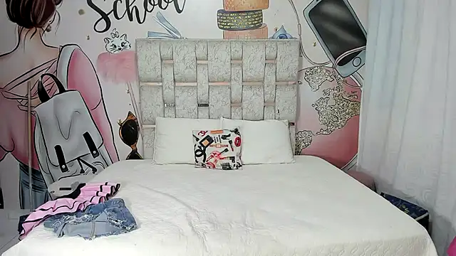 EMMA SWEETT1 online show from 01/09/25, 12:19