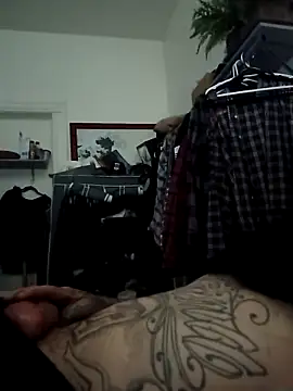 Snapshot of Slunghung79 chatting on 10/08/25, 11:35 Slunghung79 online show from 10/08/25, 11:35