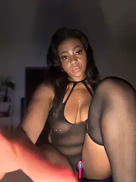 Snapshot of Blazerina chatting on 09/19/25, 05:09 Blazerina online show from 09/19/25, 05:09