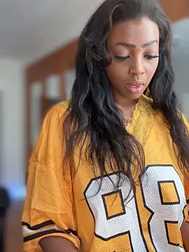 Snapshot of Blazerina chatting on 10/08/25, 08:39 Blazerina online show from 10/08/25, 08:39