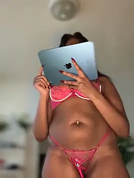 Snapshot of Blazerina chatting on 11/08/25, 08:18 Blazerina online show from 11/08/25, 08:18